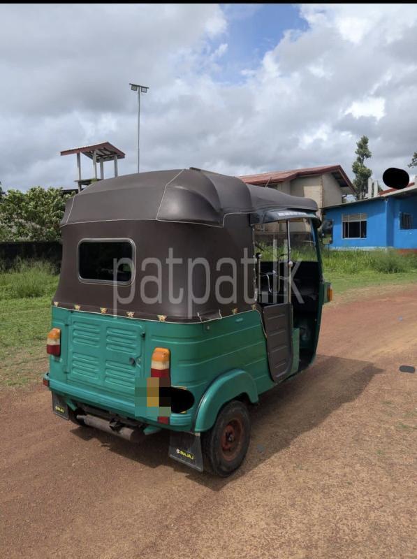 Bajaj Three Wheel 2011 - பயன்படுத்தப்பட்டது முச்சக்கர வண்டி sale in Sri Lanka - patpat.lk