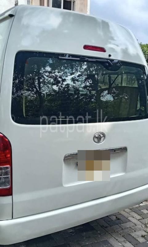Toyota Hiace 2011 - பயன்படுத்தப்பட்டது வேன் sale in Sri Lanka - patpat.lk