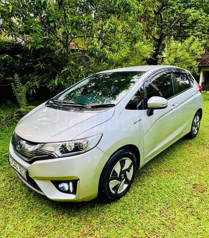 Honda Fit 2014 - பயன்படுத்தப்பட்டது கார் sale in Sri Lanka - patpat.lk