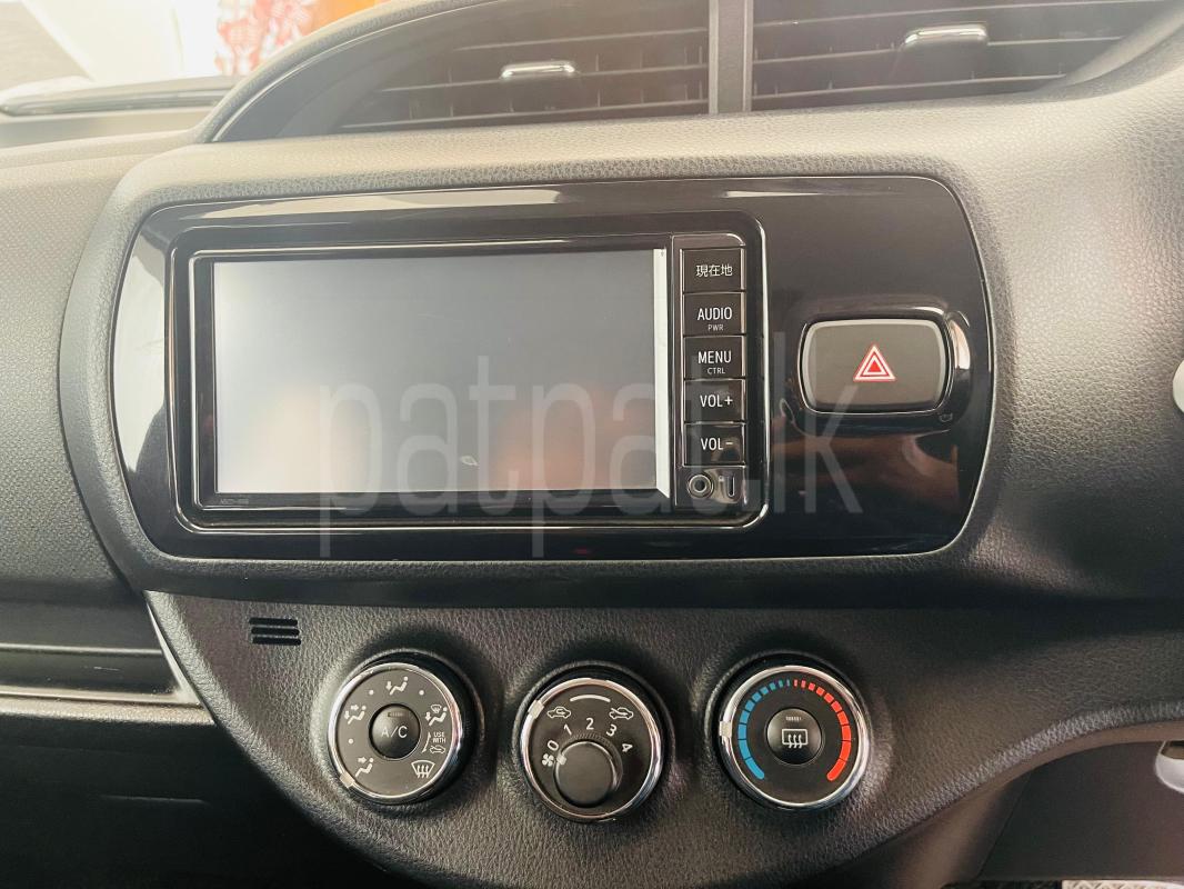 Toyota Vitz 2017 - பயன்படுத்தப்பட்டது கார் sale in Sri Lanka - patpat.lk