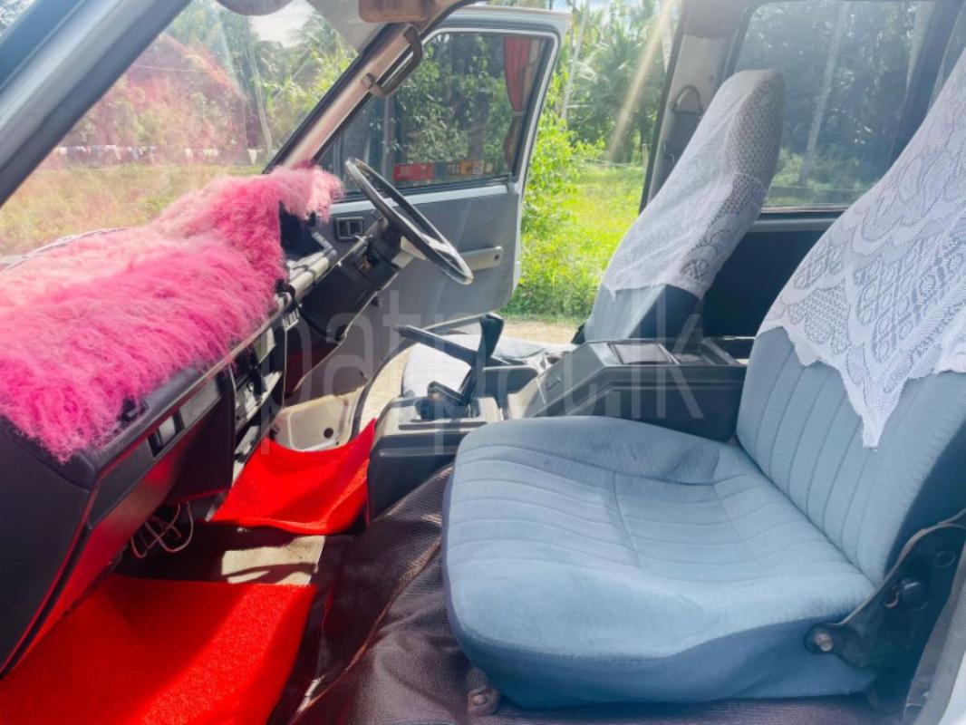 Advertisement image 6