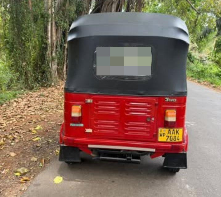 Bajaj Three Wheel 2013 - பயன்படுத்தப்பட்டது முச்சக்கர வண்டி sale in Sri Lanka - patpat.lk