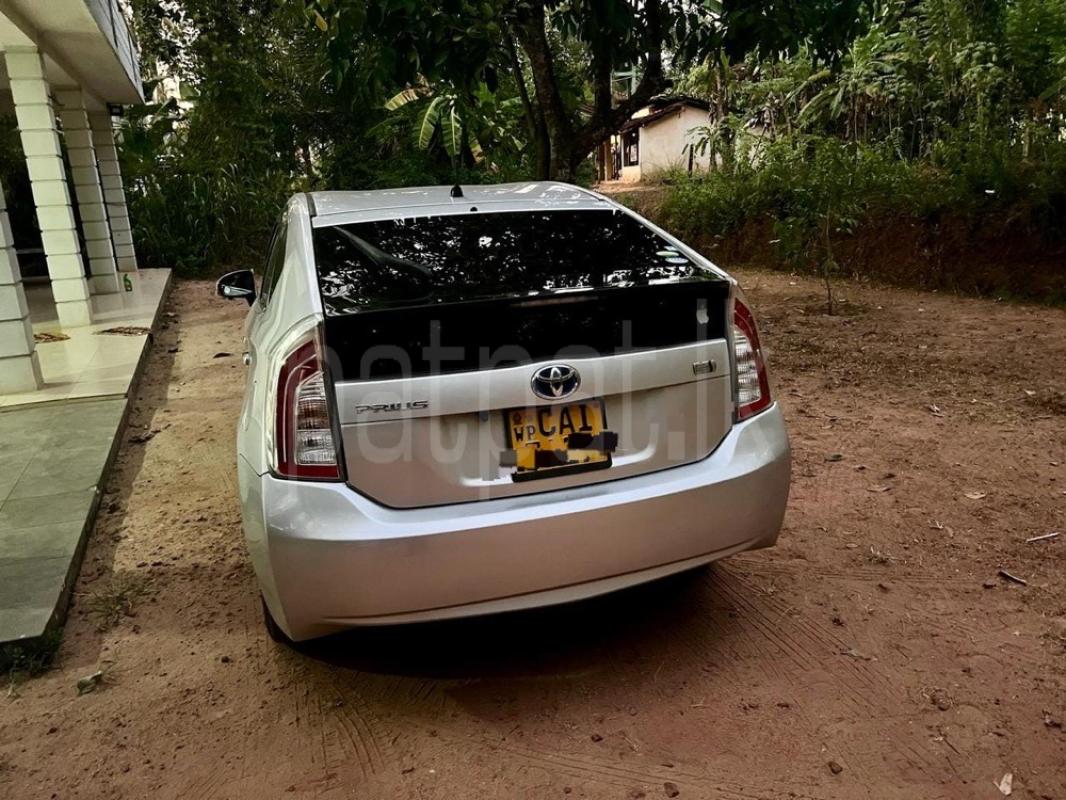 Toyota Prius 2013 - Used Car sale in Sri Lanka - patpat.lk