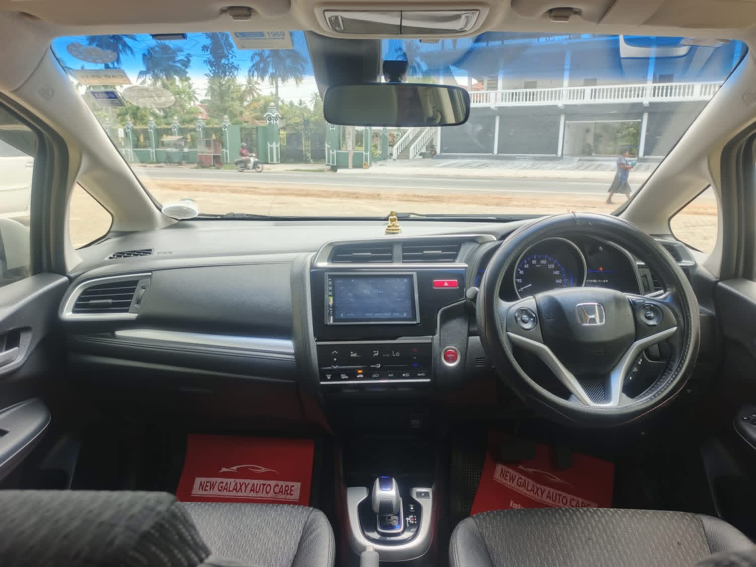 Honda Fit 2015 - නැවත සකස් කල කාර් sale in Sri Lanka - patpat.lk