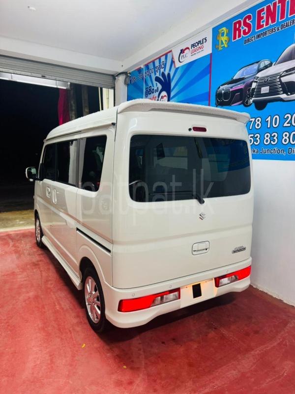 Advertisement image 1