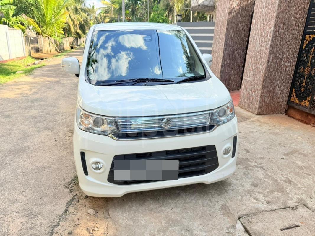 Suzuki Wagon R 2015 - பயன்படுத்தப்பட்டது கார் sale in Sri Lanka - patpat.lk
