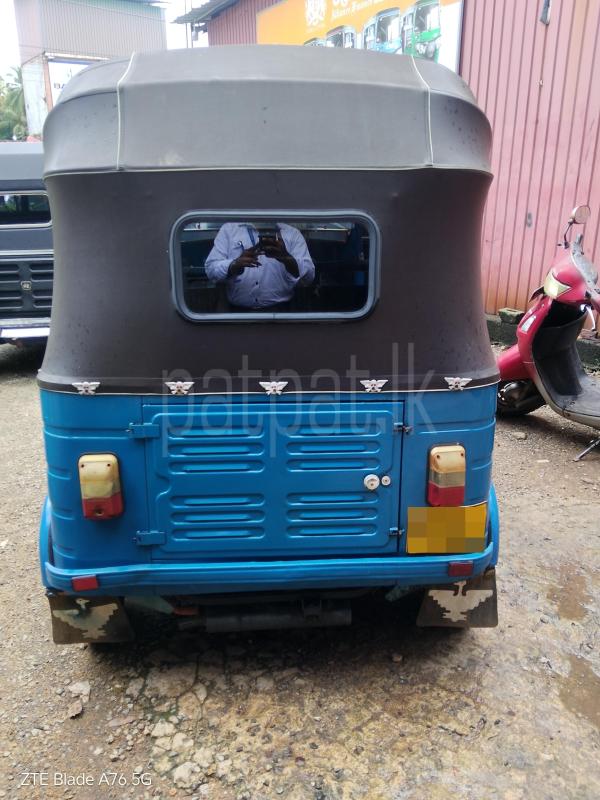 Bajaj Three Wheel 2011 - பயன்படுத்தப்பட்டது முச்சக்கர வண்டி sale in Sri Lanka - patpat.lk