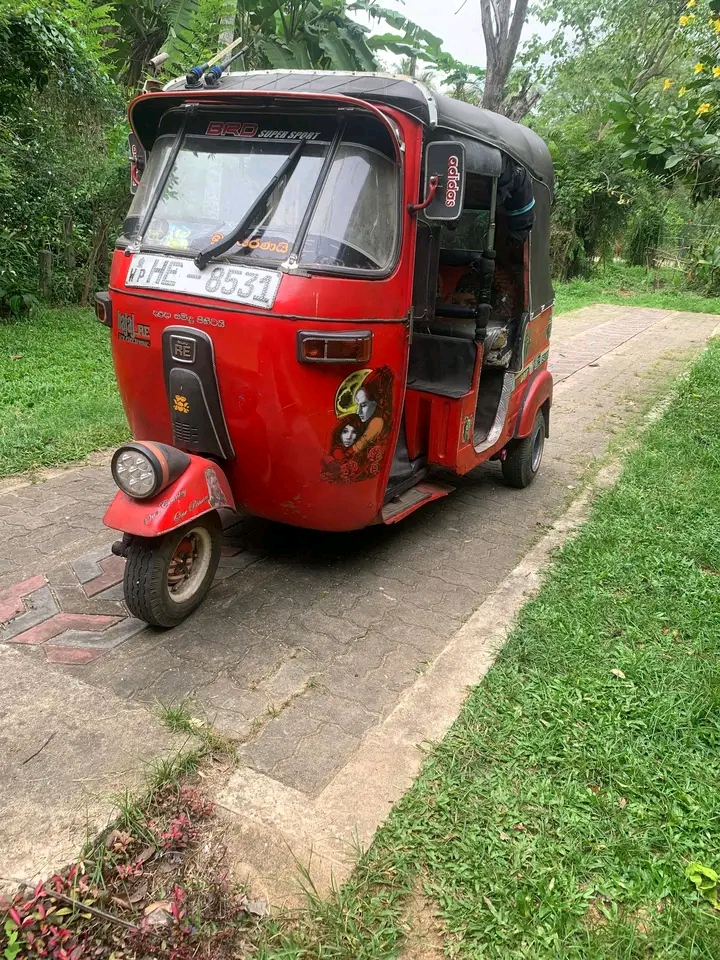 Bajaj Three Wheel 2003 - பயன்படுத்தப்பட்டது முச்சக்கர வண்டி sale in Sri Lanka - patpat.lk