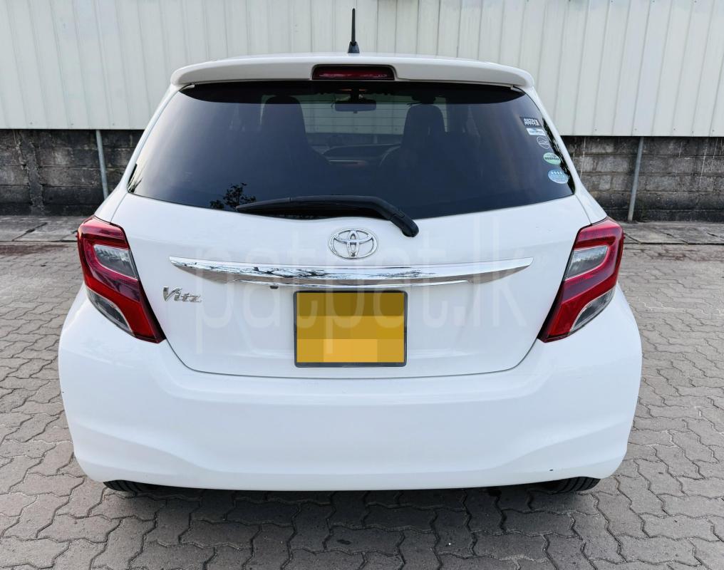Toyota Vitz 2015 - Used Car sale in Sri Lanka - patpat.lk
