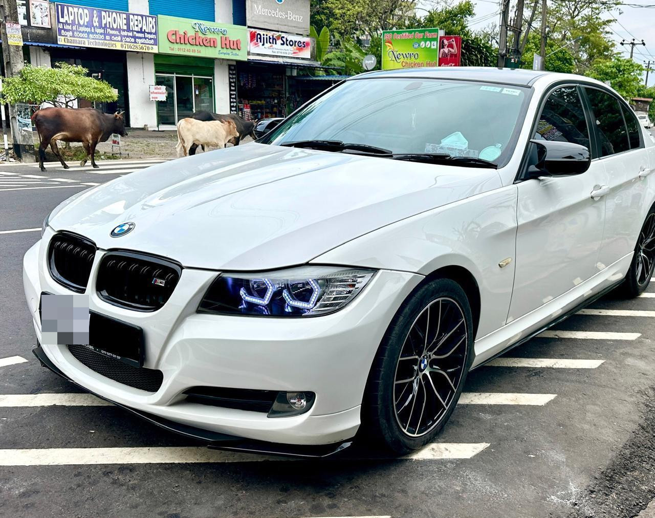 BMW F30 2011 - பயன்படுத்தப்பட்டது கார் sale in Sri Lanka - patpat.lk