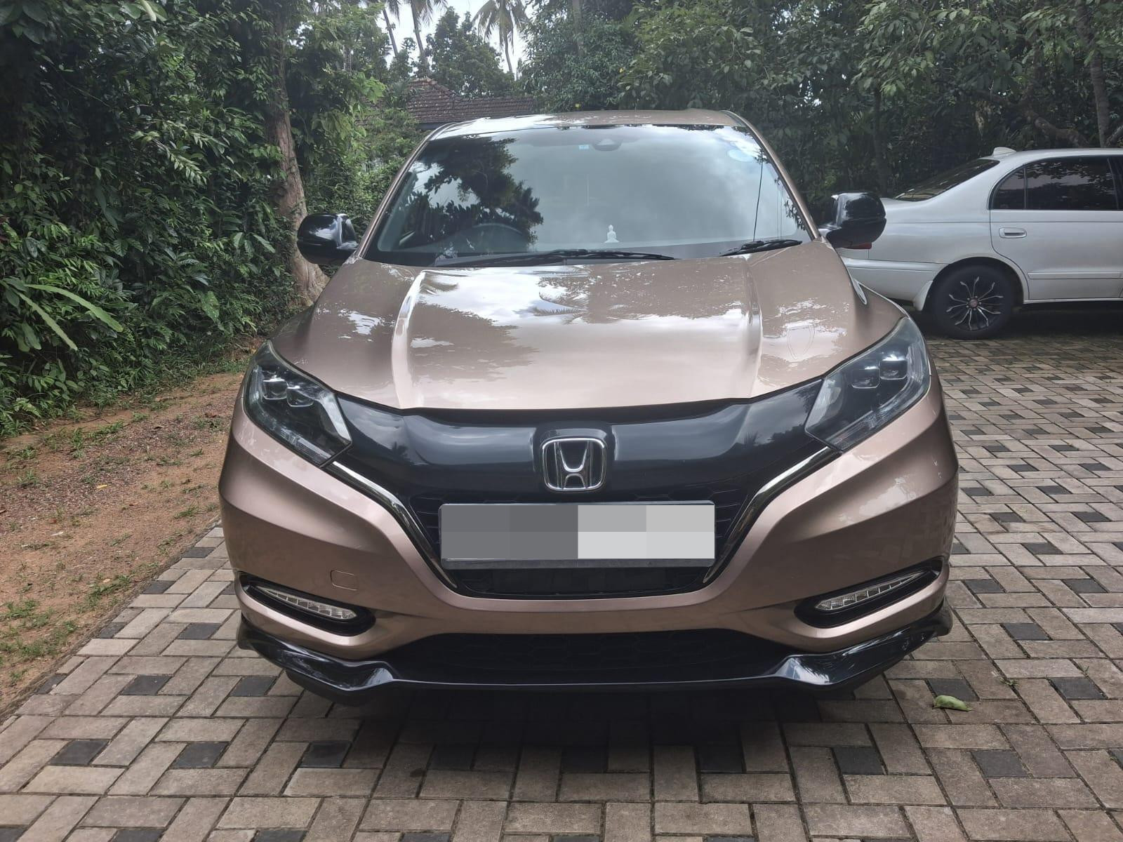 Honda Vezel 2017 - Used SUV sale in Sri Lanka - patpat.lk