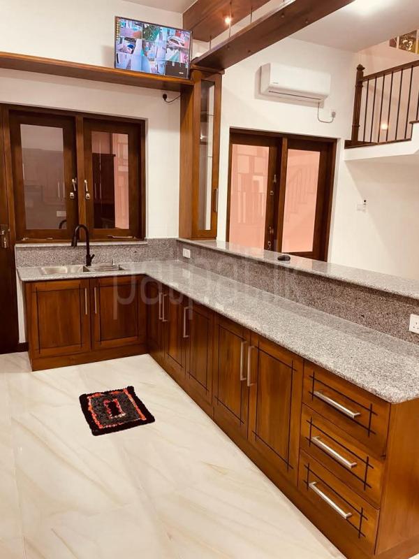 House for Sale in Talawatugoda