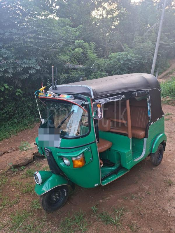 Bajaj Three Wheel 2012 - பயன்படுத்தப்பட்டது முச்சக்கர வண்டி sale in Sri Lanka - patpat.lk