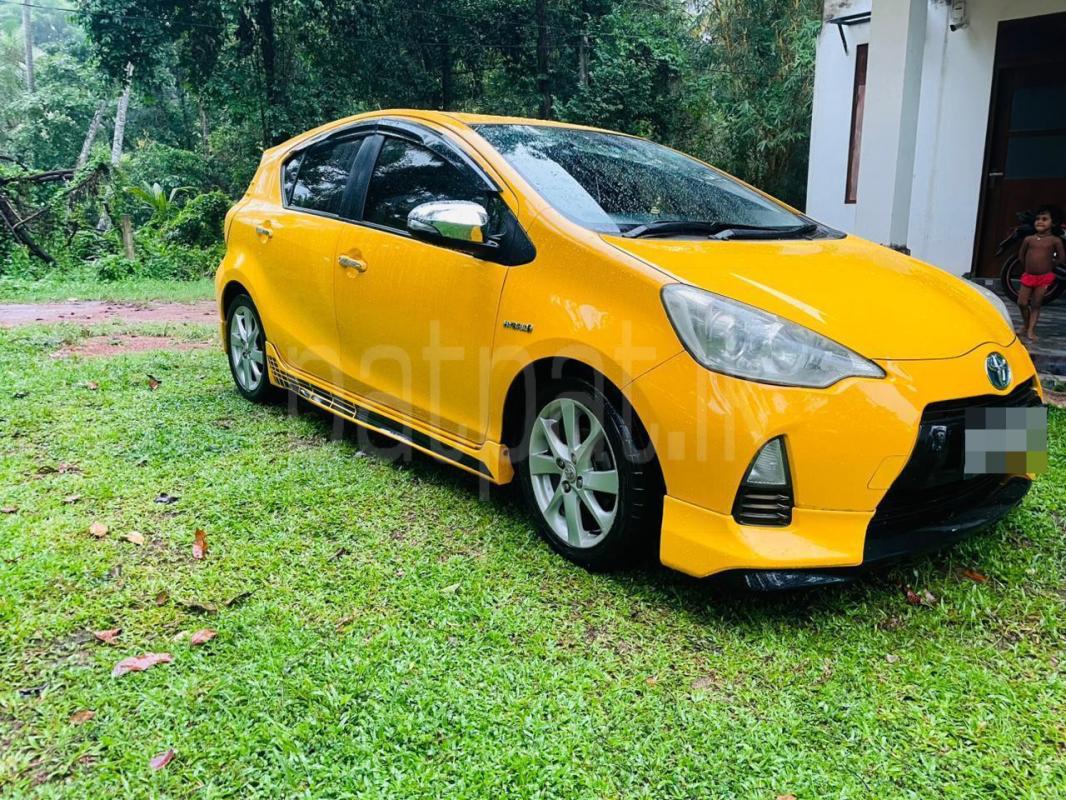 Toyota Aqua 2013 - பயன்படுத்தப்பட்டது கார் sale in Sri Lanka - patpat.lk
