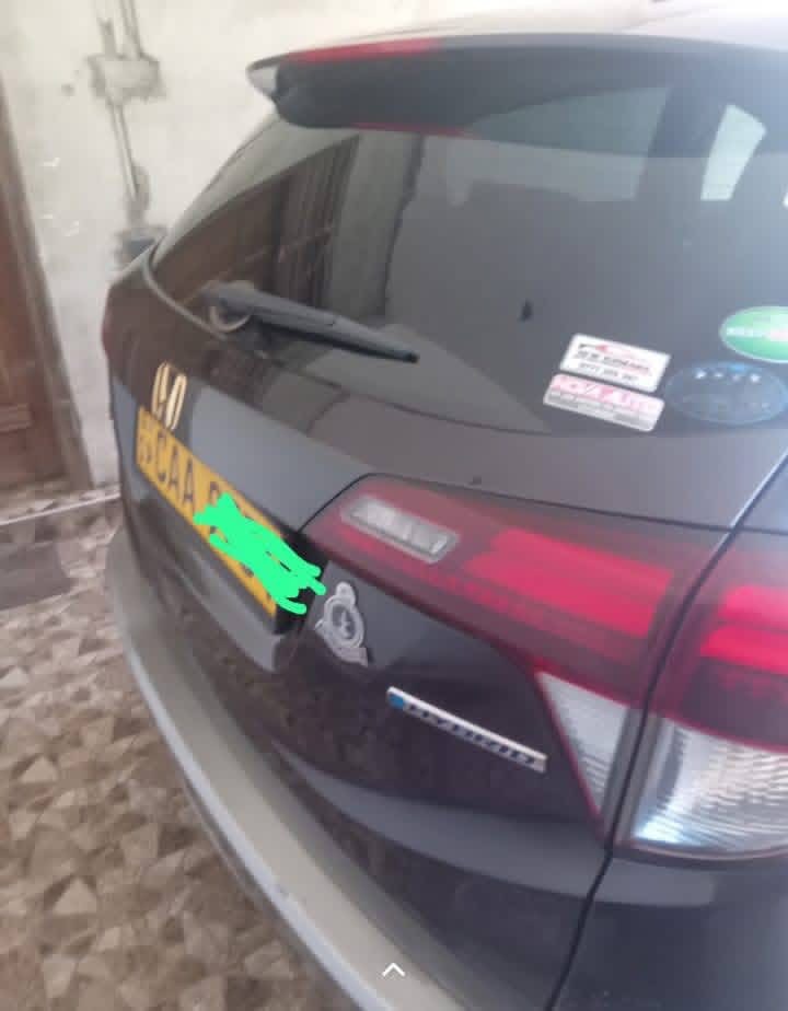 Honda Vezel 2014 - பயன்படுத்தப்பட்டது SUV sale in Sri Lanka - patpat.lk