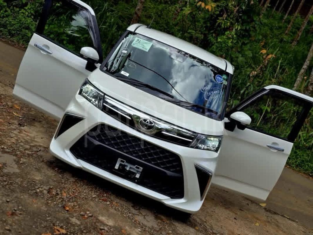 Toyota Roomy 2024 - சான்றளிக்கப்பட்டது வேன் sale in Sri Lanka - patpat.lk