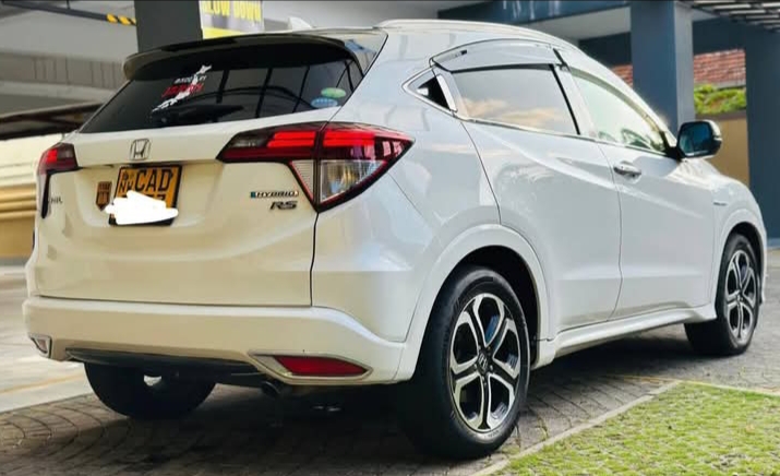 Honda Vezel 2014 - பயன்படுத்தப்பட்டது SUV sale in Sri Lanka - patpat.lk