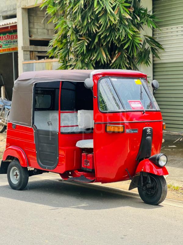 Bajaj 2 stroke 2006 - பயன்படுத்தப்பட்டது முச்சக்கர வண்டி sale in Sri Lanka - patpat.lk