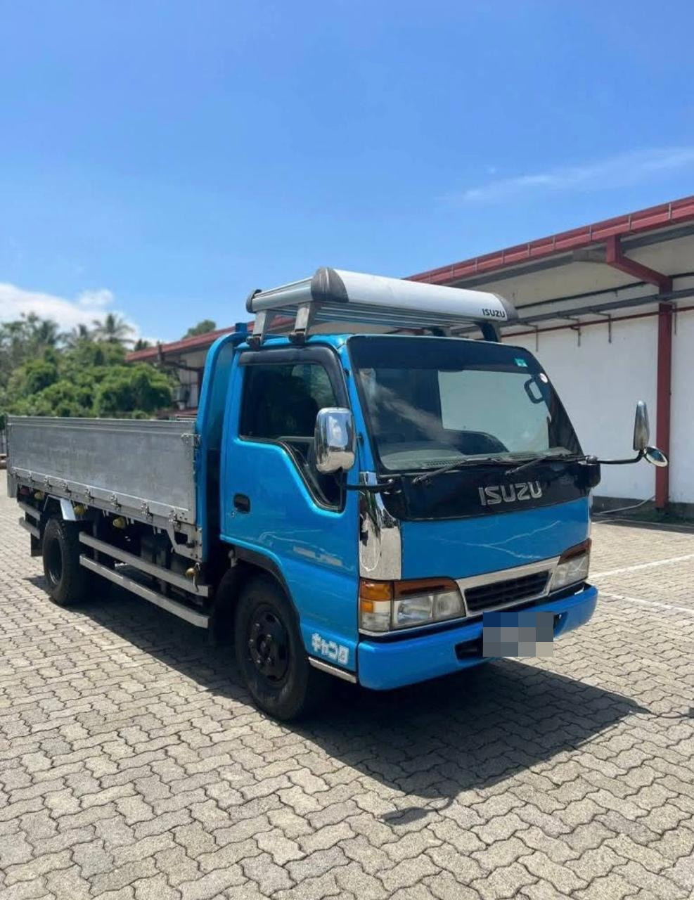 Isuzu ELF 1998 - பயன்படுத்தப்பட்டது டிரக் sale in Sri Lanka - patpat.lk