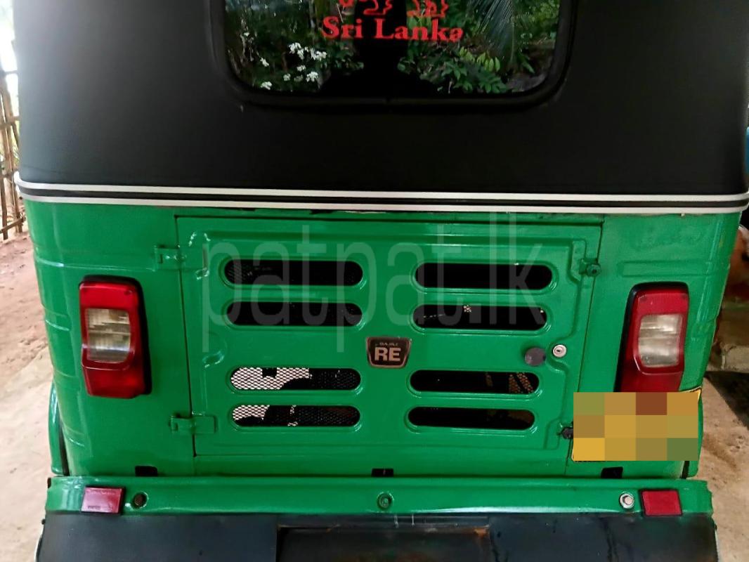 Bajaj Three Wheel 2018 - பயன்படுத்தப்பட்டது முச்சக்கர வண்டி sale in Sri Lanka - patpat.lk