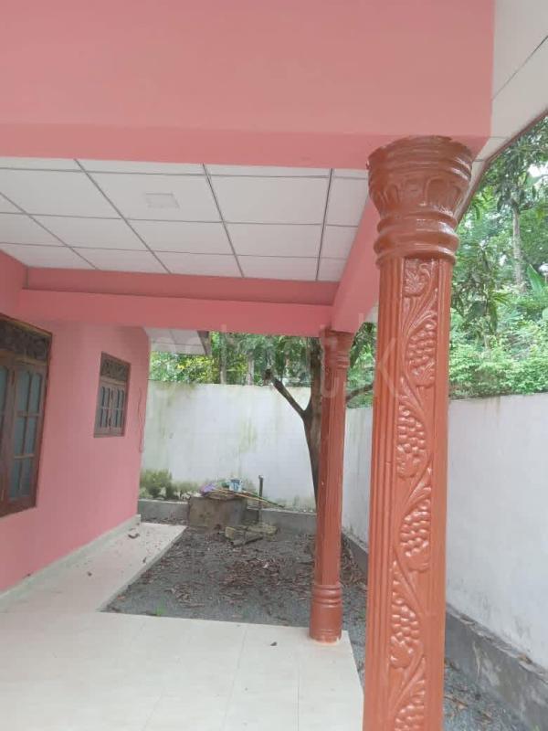 House for Sale in Minuwangoda ads-image-1