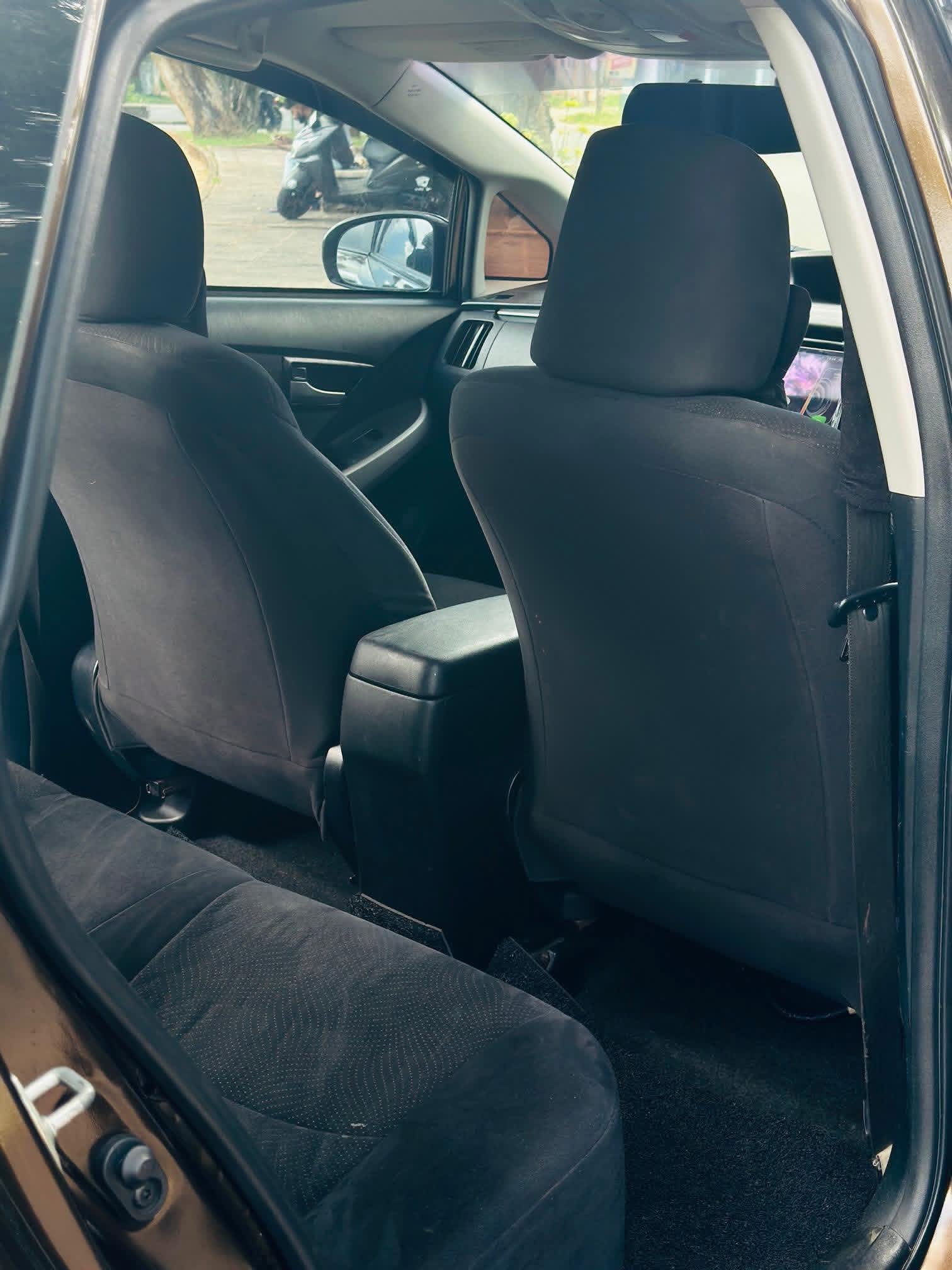 Toyota Prius 2013 - Used Car sale in Sri Lanka - patpat.lk