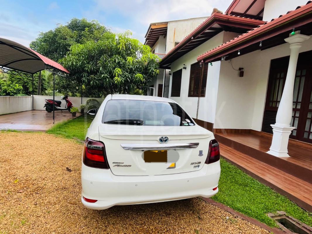 Toyota Axio 2017 - Used Car sale in Sri Lanka - patpat.lk