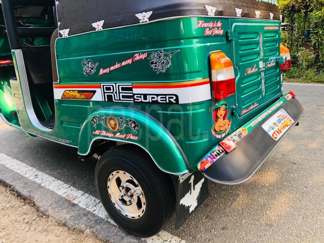 Bajaj Three Wheel 2006 - பயன்படுத்தப்பட்டது முச்சக்கர வண்டி sale in Sri Lanka - patpat.lk
