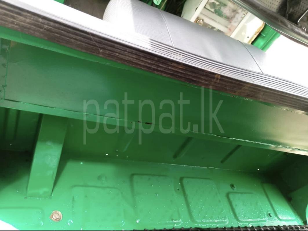 Bajaj Three Wheel 2009 - பயன்படுத்தப்பட்டது முச்சக்கர வண்டி sale in Sri Lanka - patpat.lk