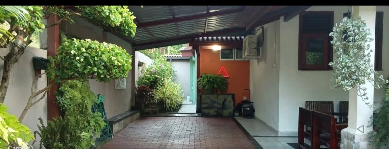 House for Sale in Kahathuduwa