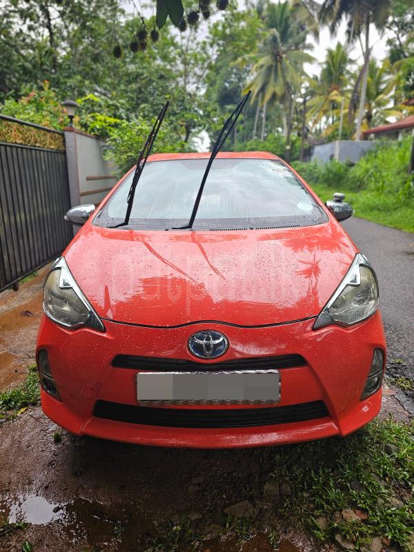 Toyota Aqua 2012 - பயன்படுத்தப்பட்டது கார் sale in Sri Lanka - patpat.lk
