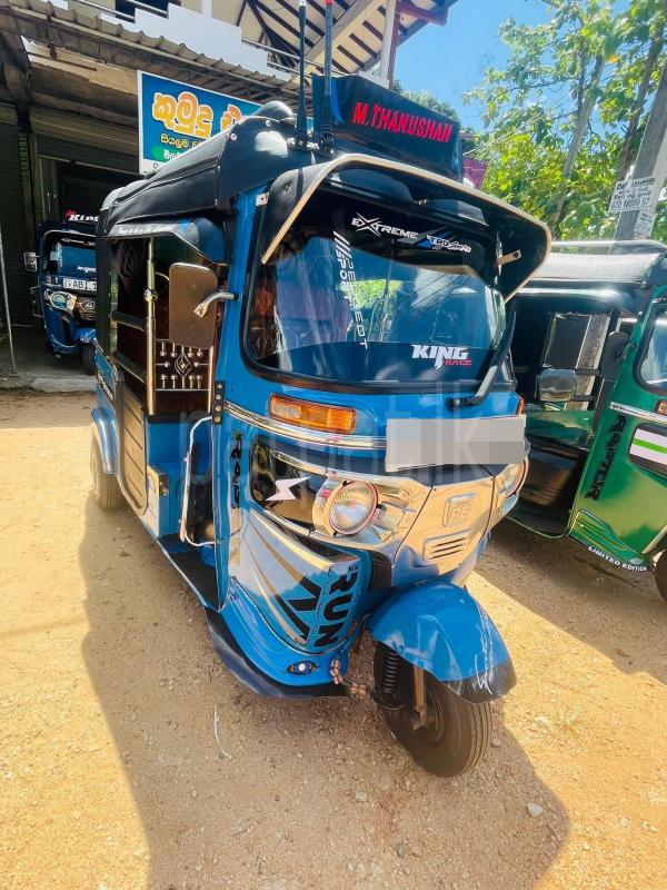 Bajaj Three Wheel 2016 - மறுசீரமைக்கப்பட்டது முச்சக்கர வண்டி sale in Sri Lanka - patpat.lk