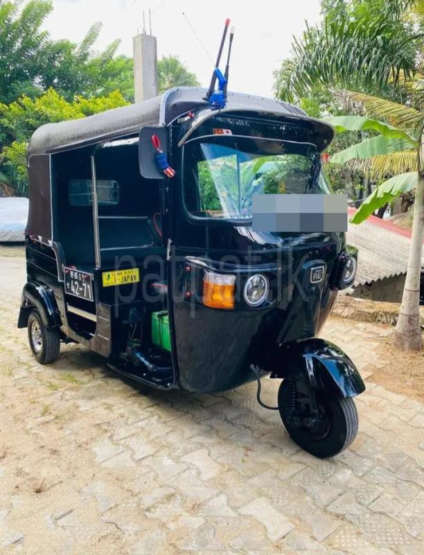 Bajaj 4 stroke 2012 - பயன்படுத்தப்பட்டது முச்சக்கர வண்டி sale in Sri Lanka - patpat.lk