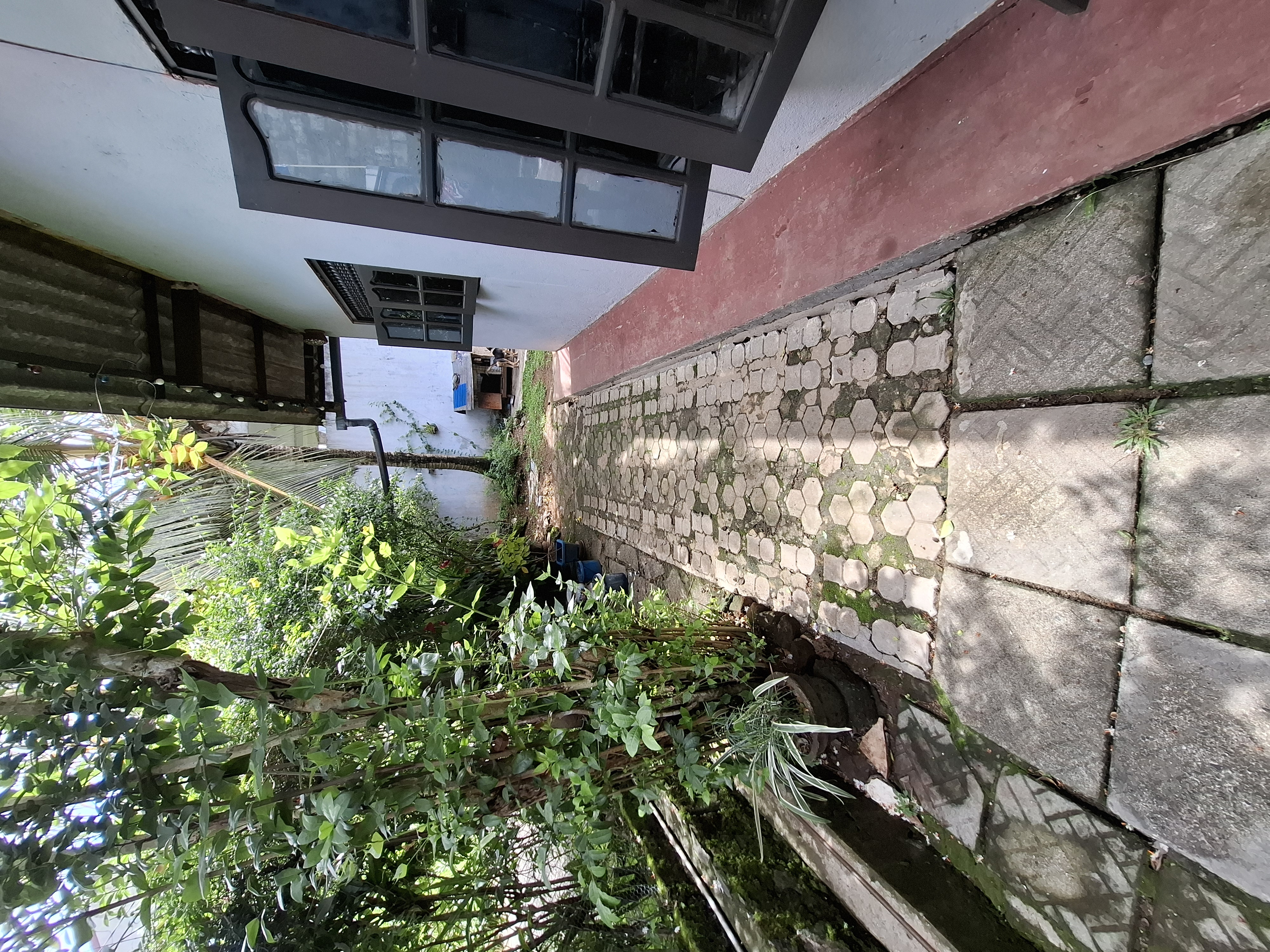 House for Sale in Adampan