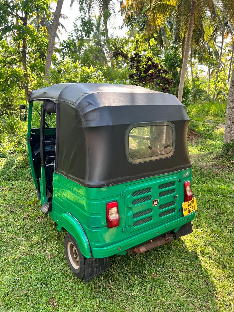 Bajaj Three Wheel 2017 - Used Three wheeler sale in Sri Lanka - patpat.lk