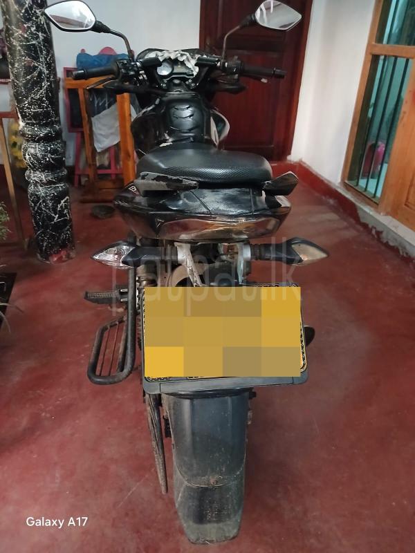 Bajaj Bike 2016 - Used Bike sale in Sri Lanka - patpat.lk