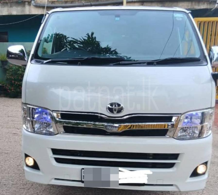 Toyota Hiace 2011 - பயன்படுத்தப்பட்டது வேன் sale in Sri Lanka - patpat.lk