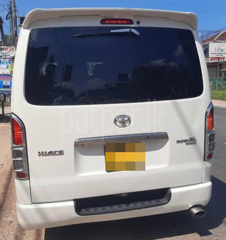 Toyota Hiace 2015 - பயன்படுத்தப்பட்டது வேன் sale in Sri Lanka - patpat.lk