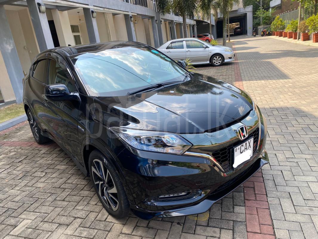 Honda Vezel 2017 - Used SUV sale in Sri Lanka - patpat.lk
