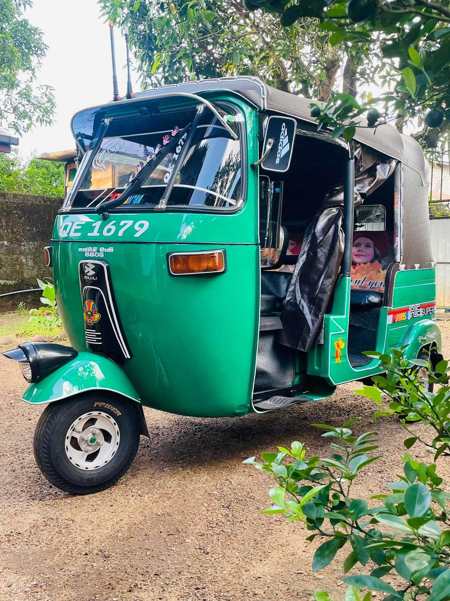 Bajaj Three Wheel 2006 - பயன்படுத்தப்பட்டது முச்சக்கர வண்டி sale in Sri Lanka - patpat.lk