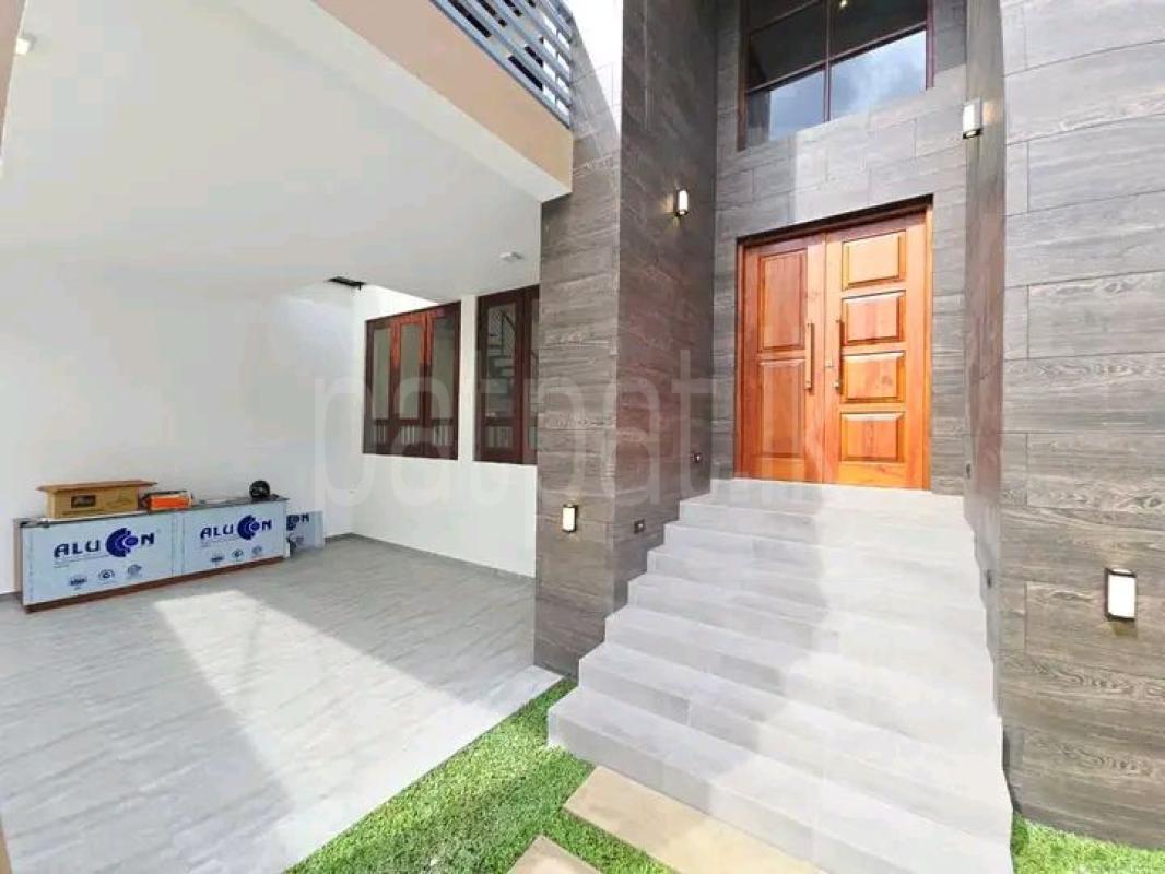 House for Sale in Battaramulla