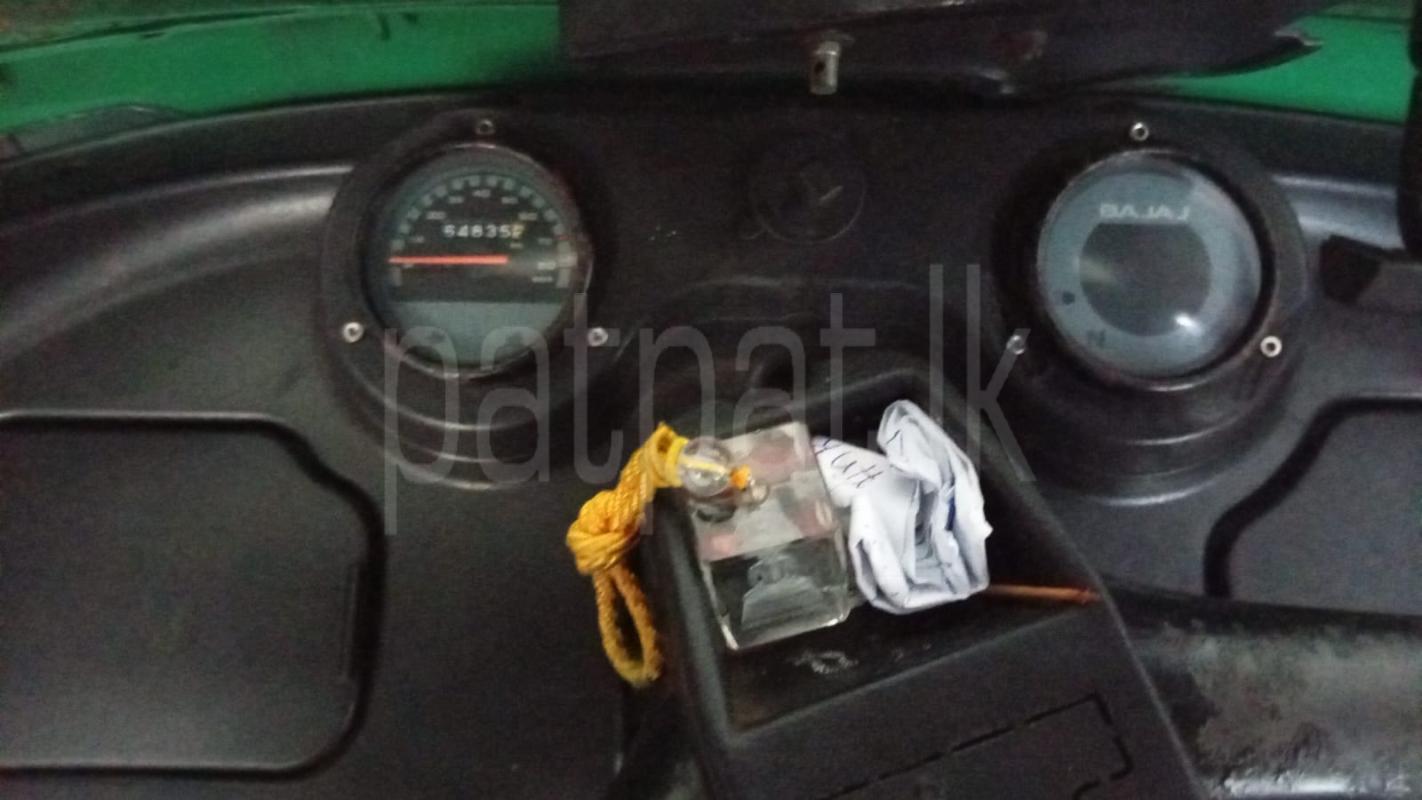 Bajaj Three Wheel 2012 - பயன்படுத்தப்பட்டது முச்சக்கர வண்டி sale in Sri Lanka - patpat.lk