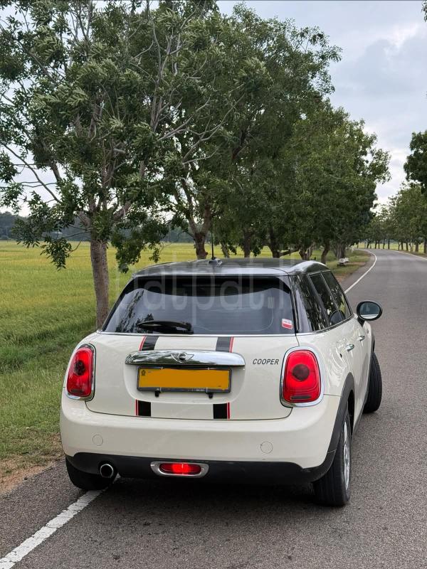 BMW Mini Cooper 2018 - භාවිතා කරන ලද කාර් sale in Sri Lanka - patpat.lk