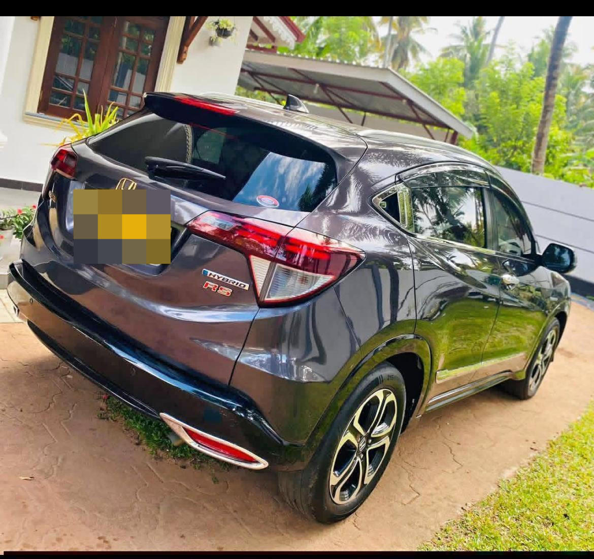 Honda Vezel 2014 - பயன்படுத்தப்பட்டது SUV sale in Sri Lanka - patpat.lk