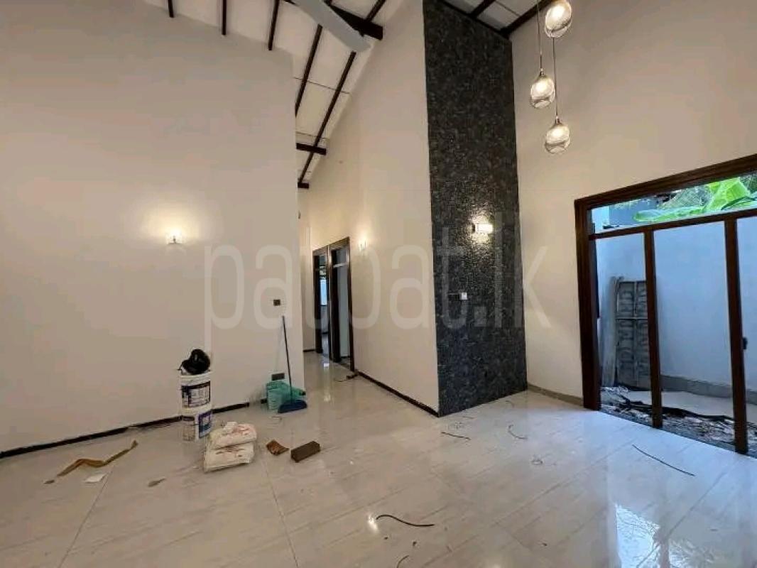 House for Sale in Athurugiriya ads-image-1