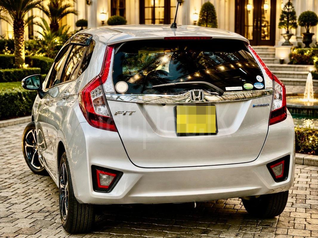 Honda Fit 2015 - பயன்படுத்தப்பட்டது கார் sale in Sri Lanka - patpat.lk