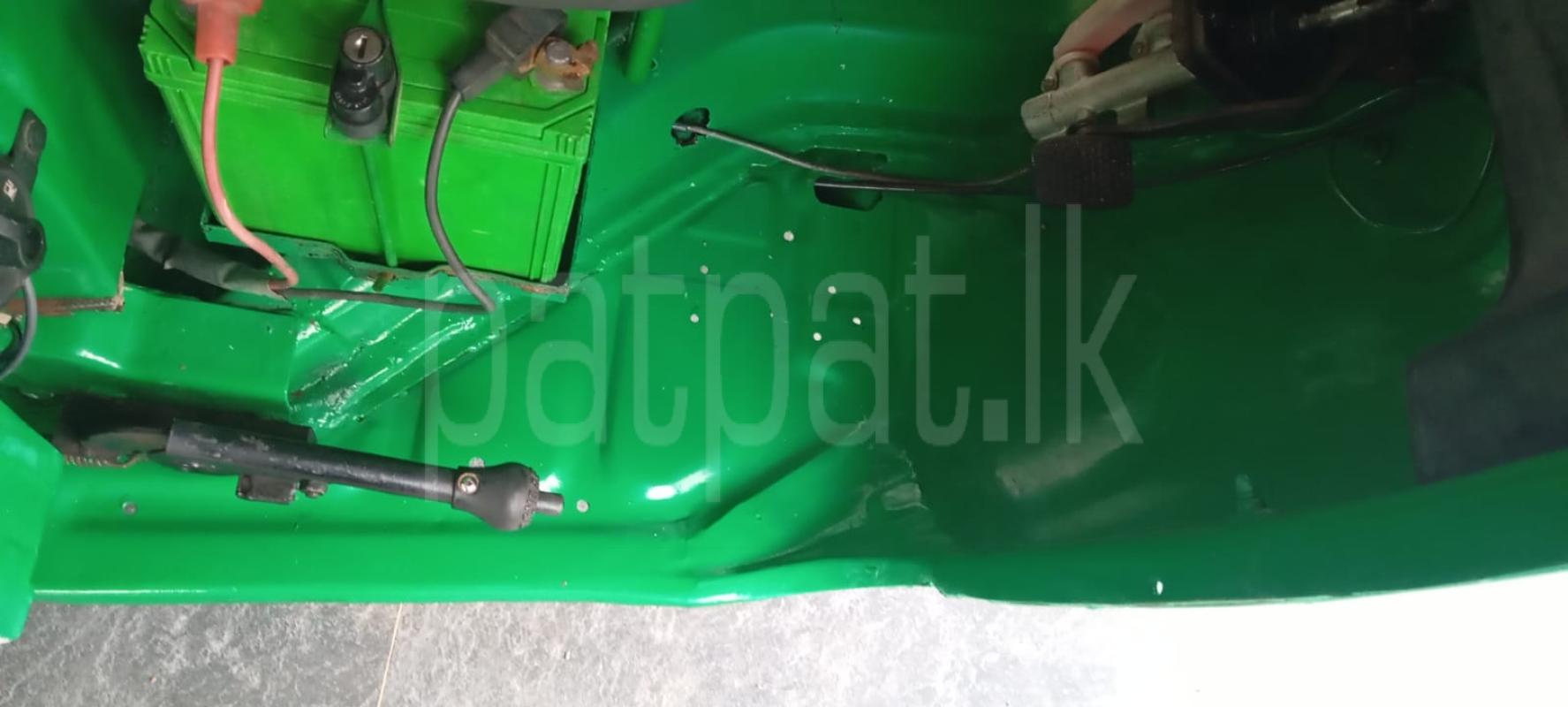 Bajaj Three Wheel 2010 - பயன்படுத்தப்பட்டது முச்சக்கர வண்டி sale in Sri Lanka - patpat.lk