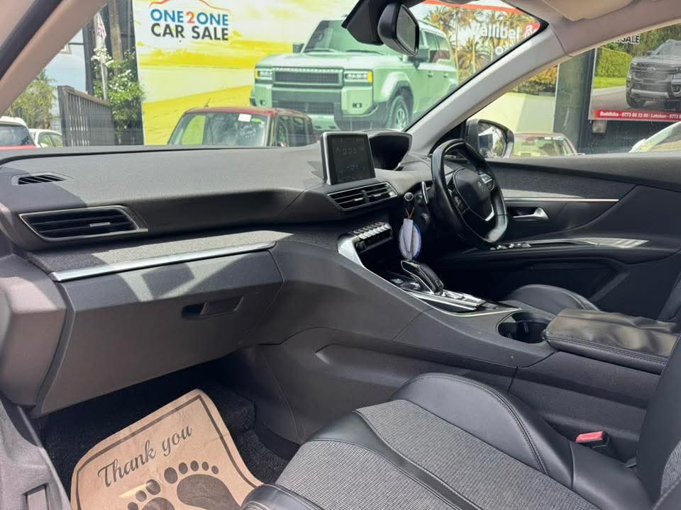 Peugeot 5008 2018 - பயன்படுத்தப்பட்டது SUV sale in Sri Lanka - patpat.lk