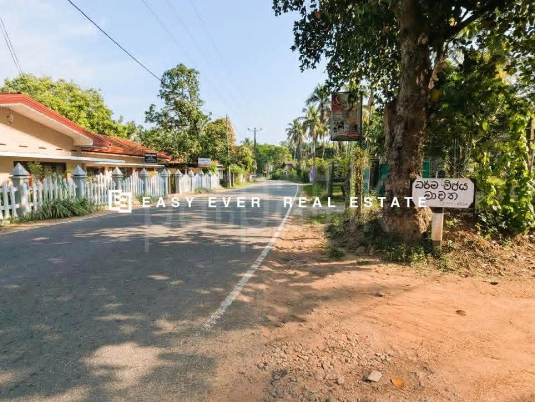 Residential Land for Sale in Veyangoda