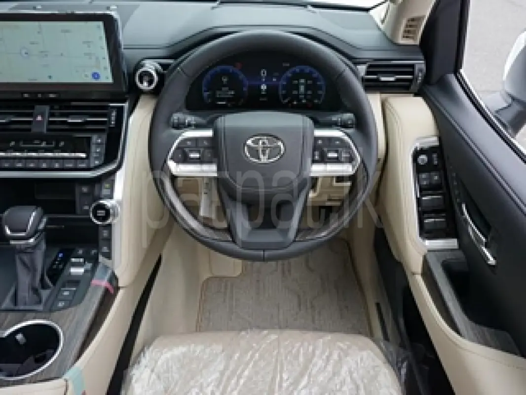 Advertisement image 6